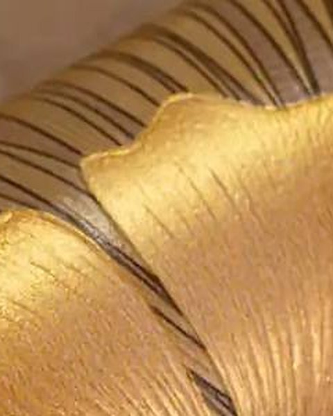 Brown Gold Ginkgo wallpaper close-up
