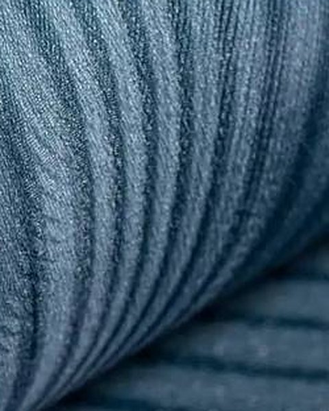 Teal Wave Illusion wallpaper close-up